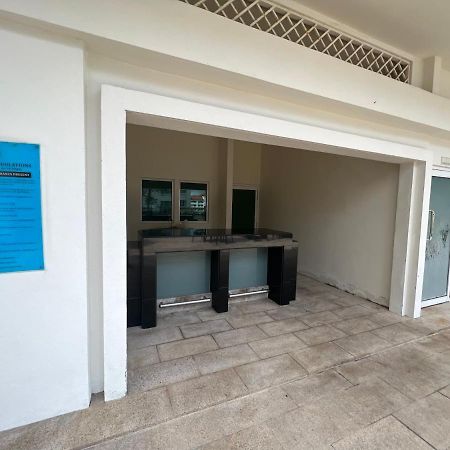 2Beds Seaview Straits Quay Comes With Carpark And Hothub Bagan Jermal Esterno foto