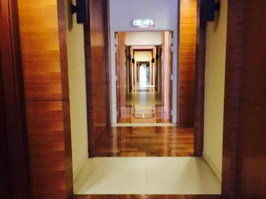 2Beds Seaview Straits Quay Comes With Carpark And Hothub Bagan Jermal Esterno foto