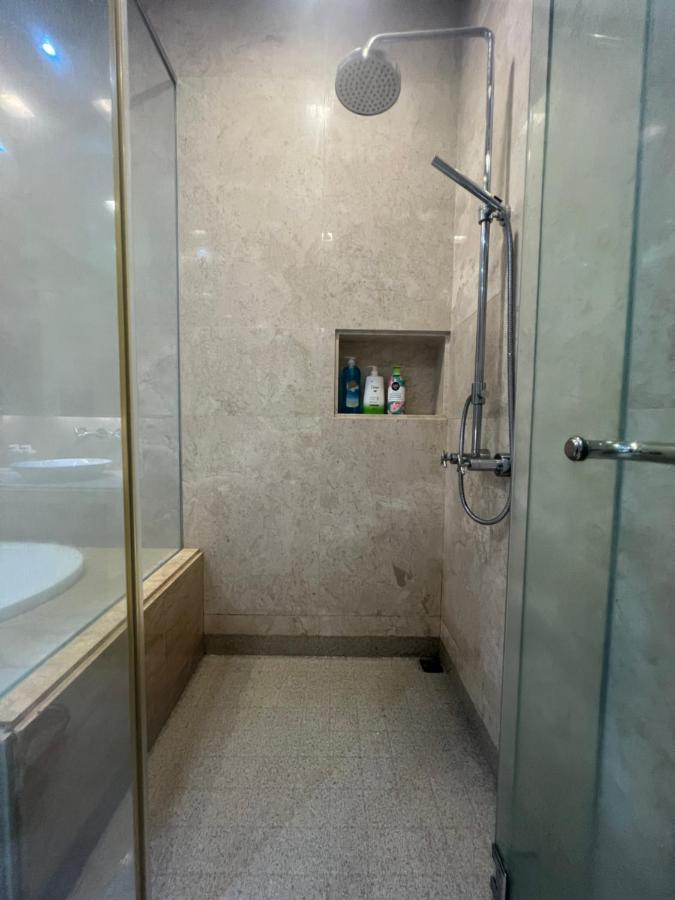 2Beds Seaview Straits Quay Comes With Carpark And Hothub Bagan Jermal Esterno foto
