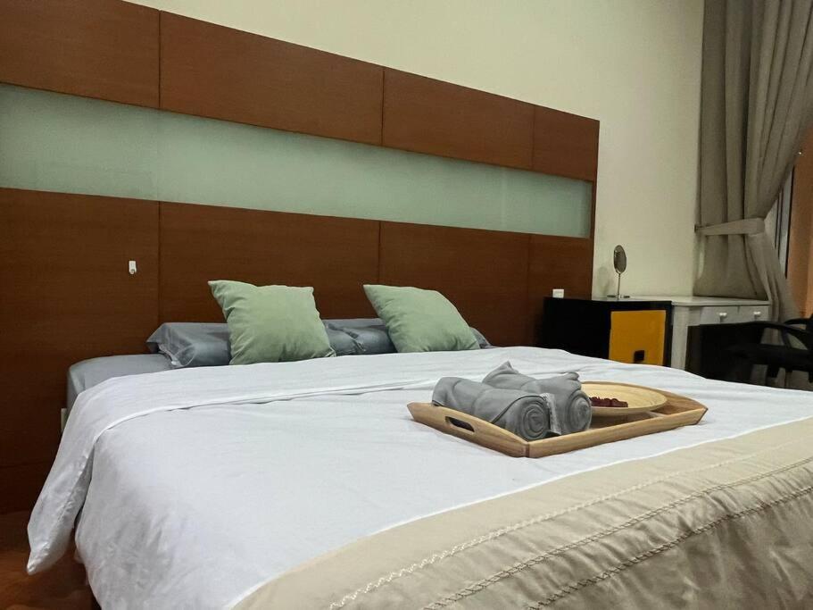 2Beds Seaview Straits Quay Comes With Carpark And Hothub Bagan Jermal Esterno foto